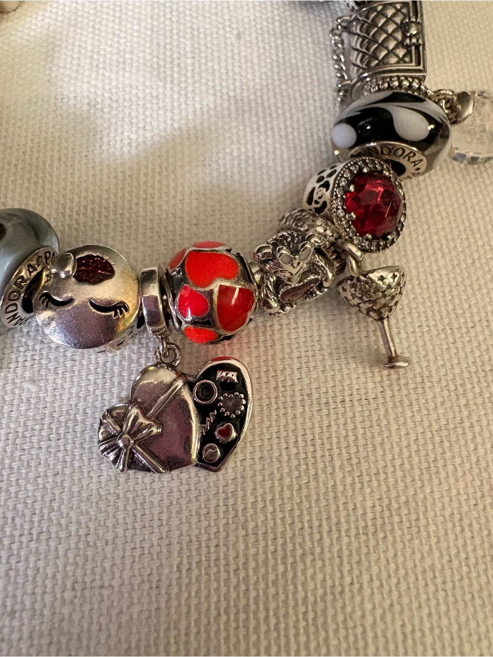 Pandora pave heart bracelet with red/black/silver charms - Picture 2 of 6